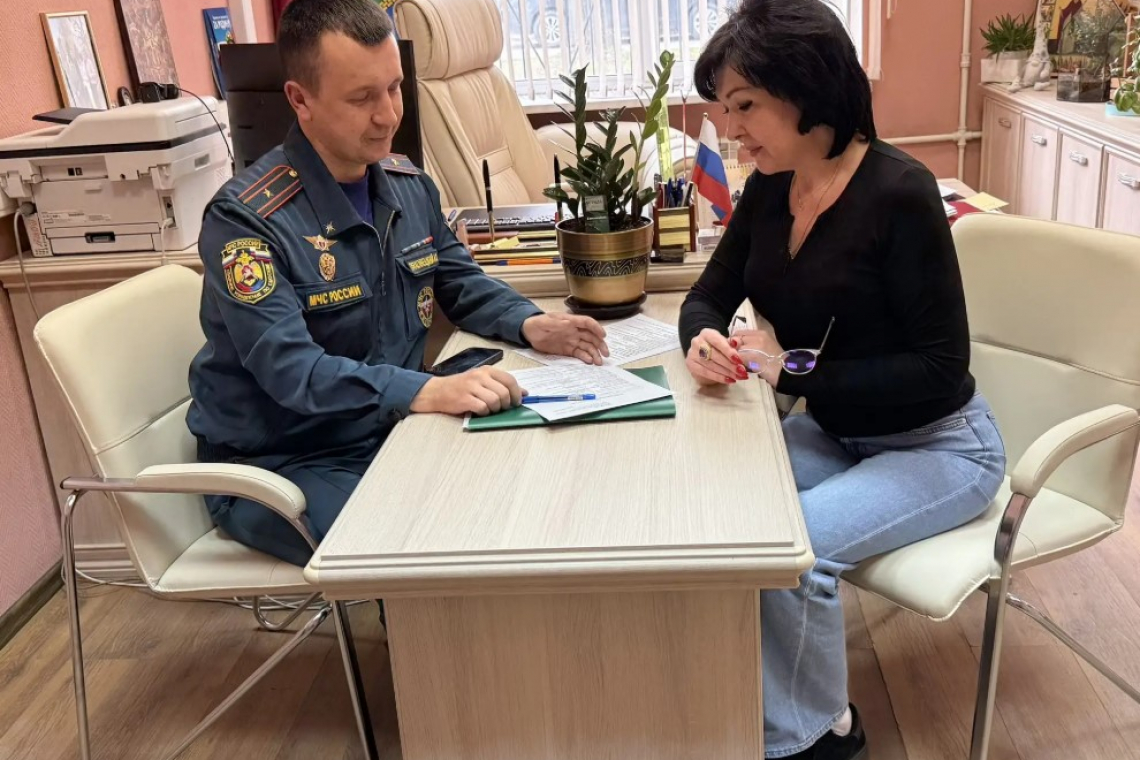 В рамках межведомственного взаимодействия провели рабочую встречу с главным специалистом 2 ТОНПР по ВАО УНПР Главного управления МЧС России по г. Москве, майором внутренней службы Артуром Ляховецким