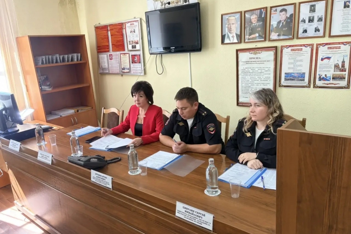 Врио начальника ОМВД России по району Восточный г. Москвы подполковник полиции Артемов А.А. представил отчет об итогах деятельности за первое полугодие 2026 года